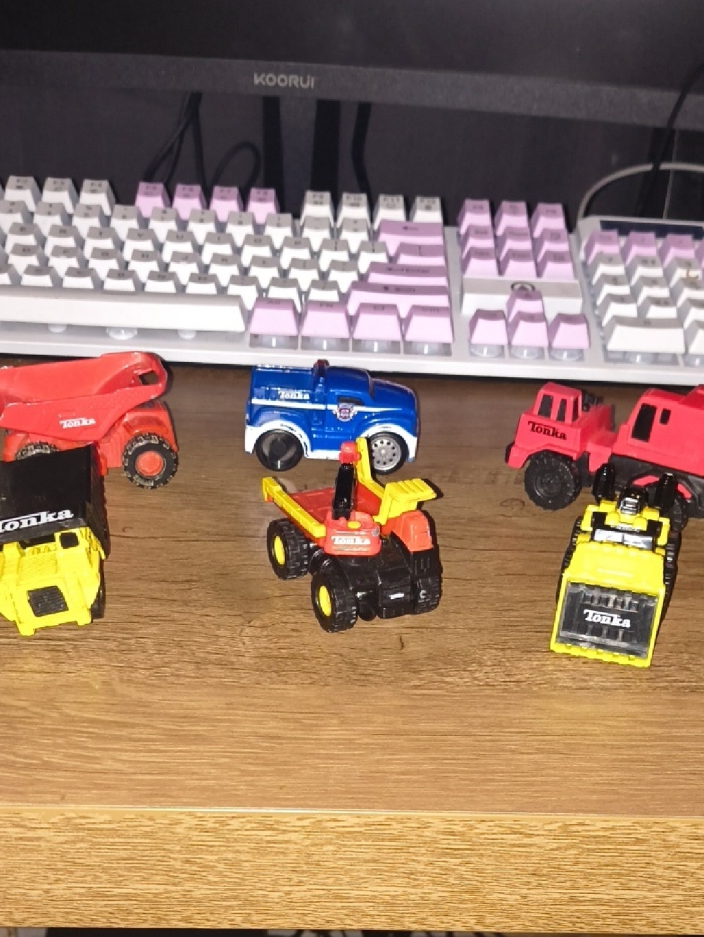 Vintage Tonka Die-Cast Construction & Rescue Vehicle Lot – Set of 6